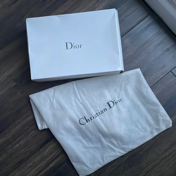 Authentic Christian Dior Box - Picture 5 of 6